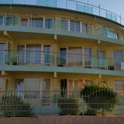 Family Hotel Coral Sozopol Exteriör bild