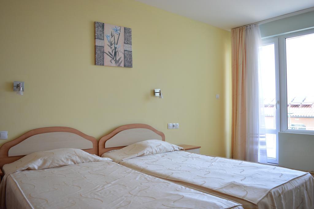 Family Hotel Coral Sozopol Rum bild