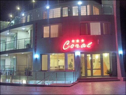 Family Hotel Coral Sozopol Exteriör bild