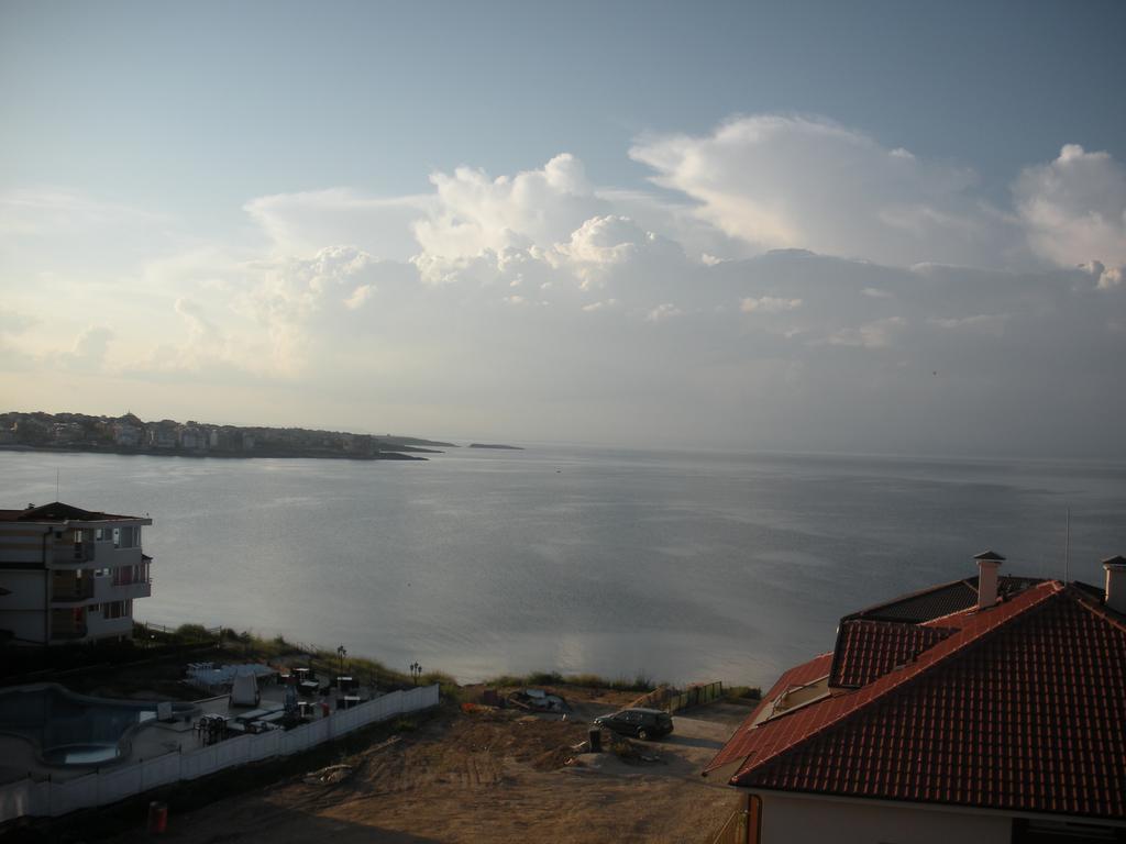 Family Hotel Coral Sozopol Exteriör bild